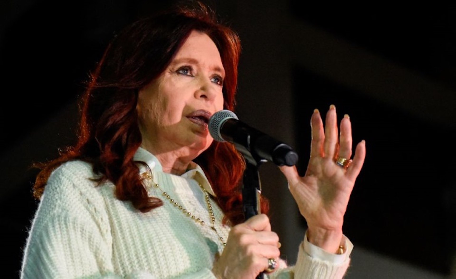 Argentinian vice president Kirchner unharmed in point-blank shooting attempt